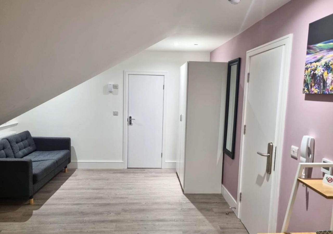 The Coppice Apartment Watford  Ngoại thất bức ảnh