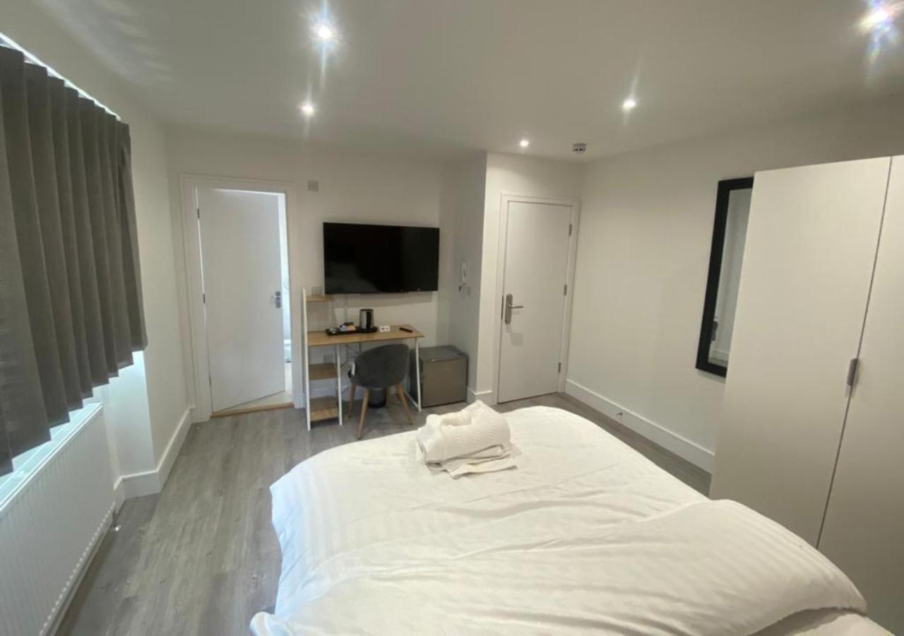 The Coppice Apartment Watford  Ngoại thất bức ảnh
