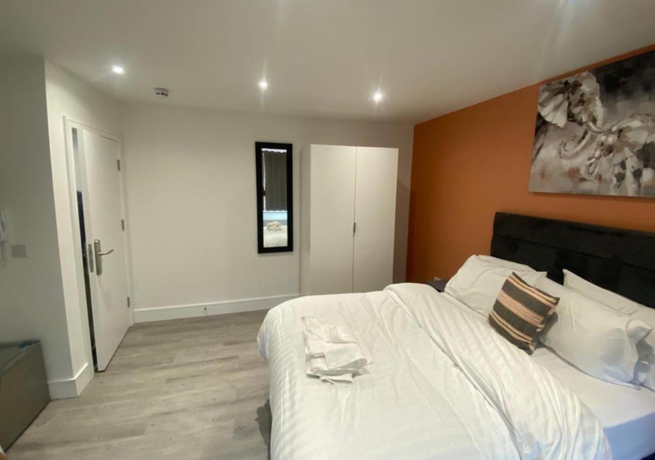 The Coppice Apartment Watford  Ngoại thất bức ảnh