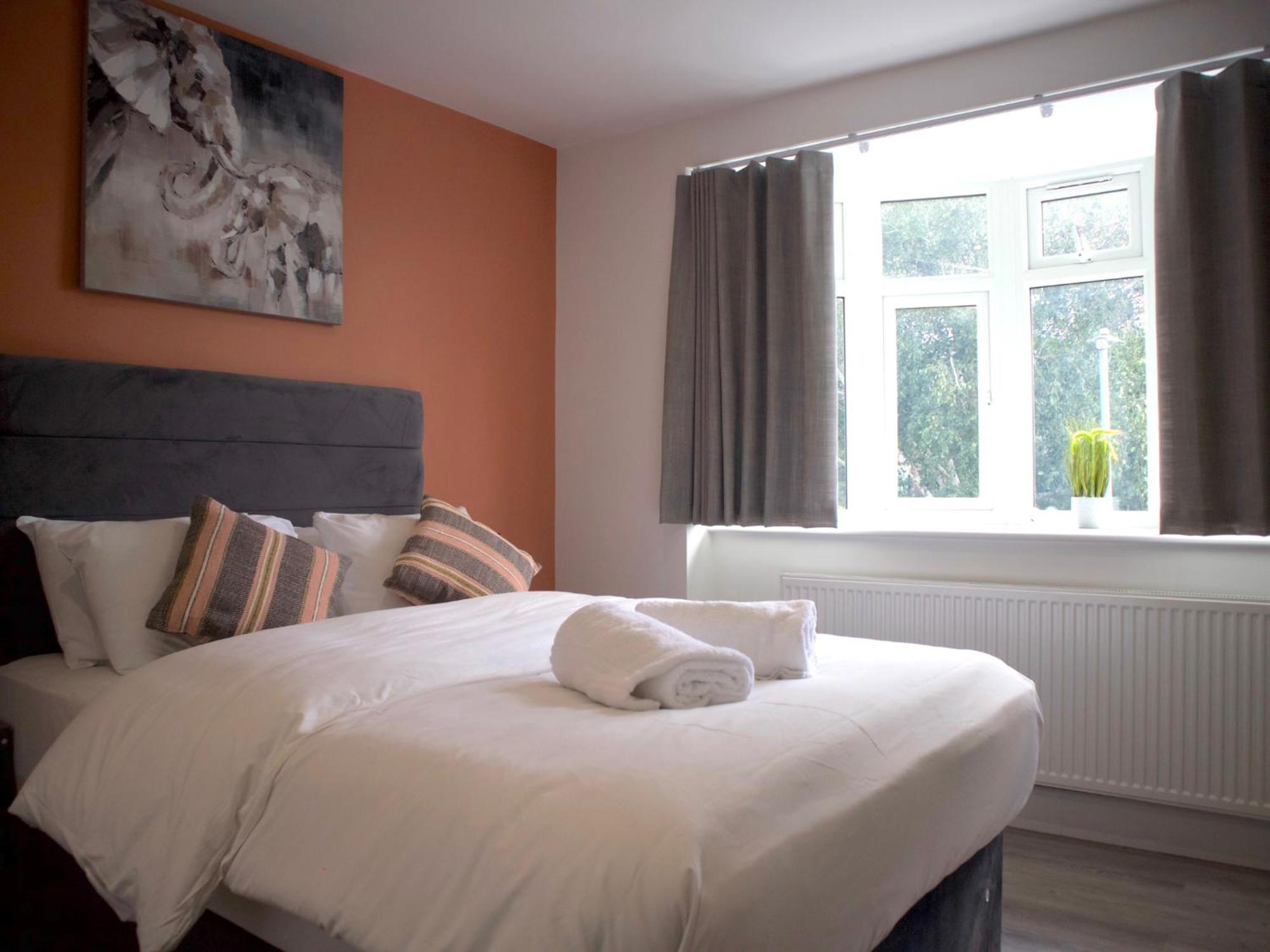 The Coppice Apartment Watford  Ngoại thất bức ảnh