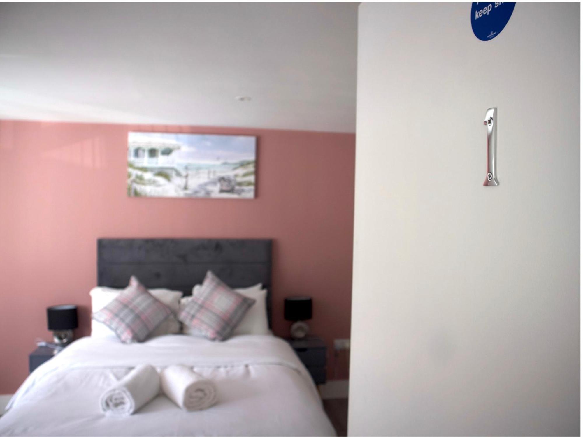 The Coppice Apartment Watford  Ngoại thất bức ảnh