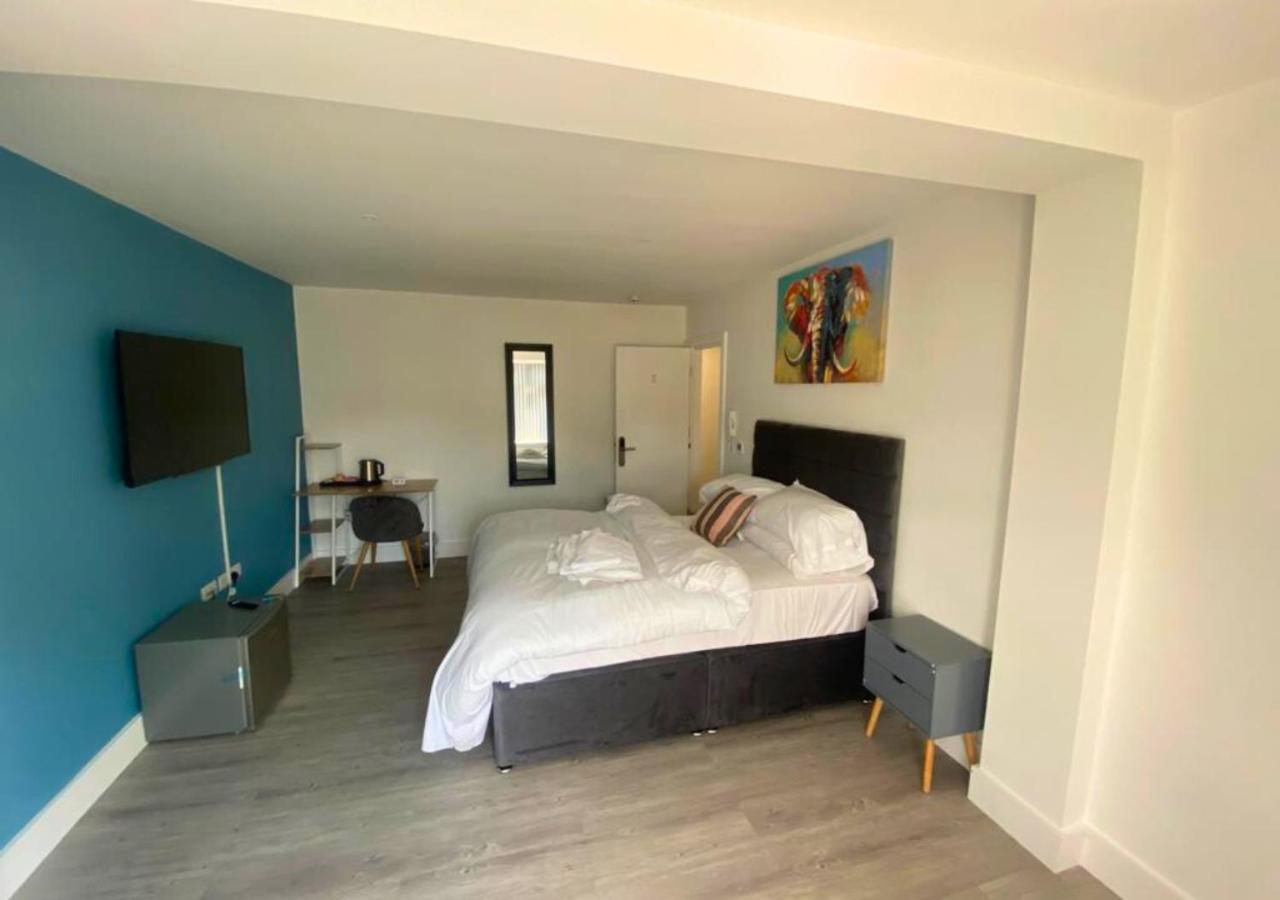 The Coppice Apartment Watford  Ngoại thất bức ảnh
