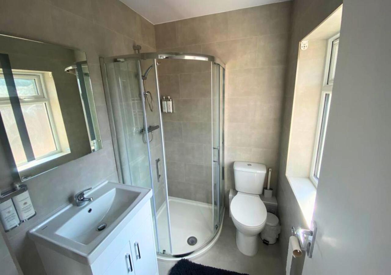 The Coppice Apartment Watford  Ngoại thất bức ảnh