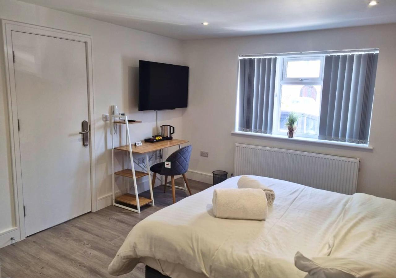 The Coppice Apartment Watford  Ngoại thất bức ảnh