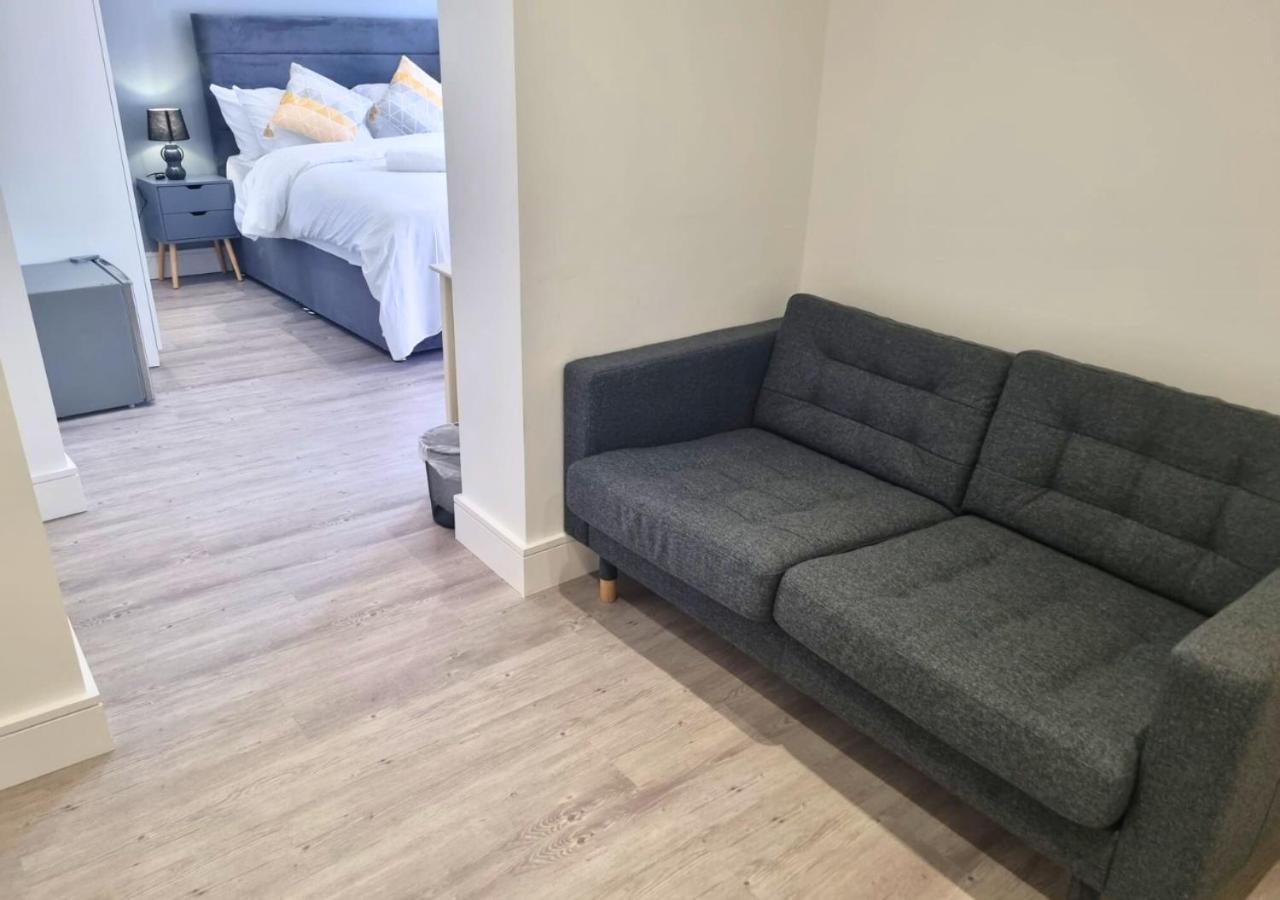The Coppice Apartment Watford  Ngoại thất bức ảnh