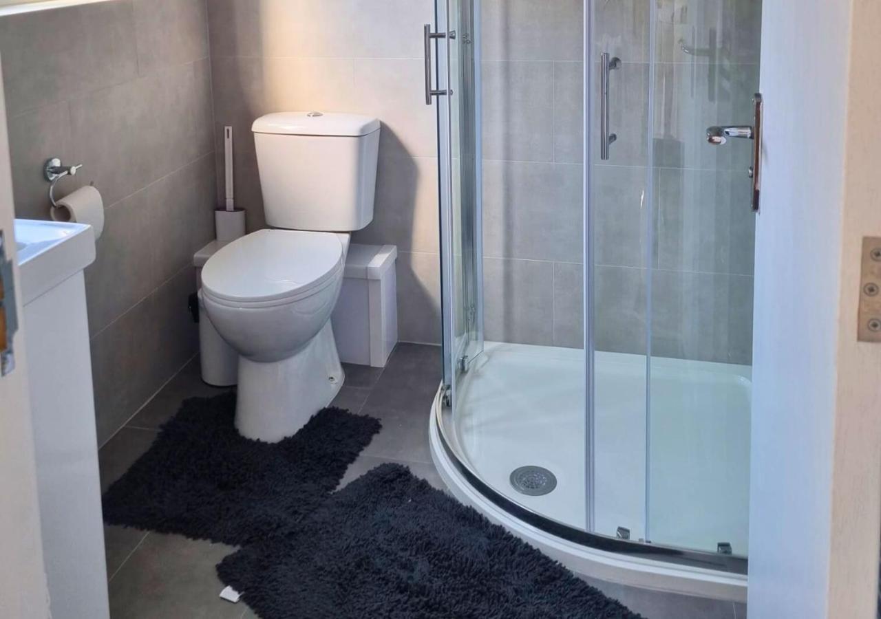 The Coppice Apartment Watford  Ngoại thất bức ảnh