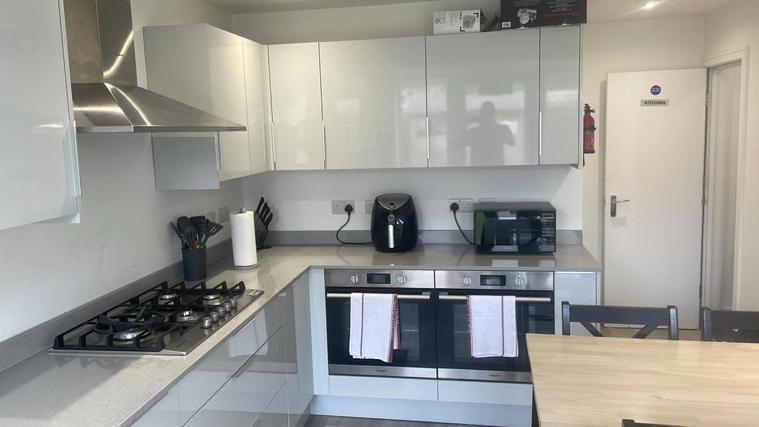 The Coppice Apartment Watford  Ngoại thất bức ảnh