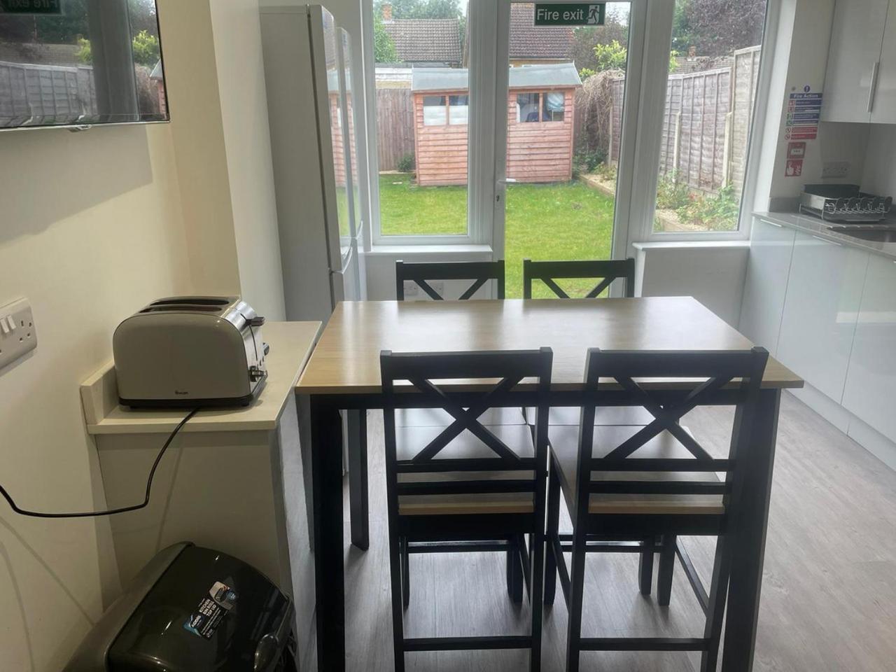 The Coppice Apartment Watford  Ngoại thất bức ảnh